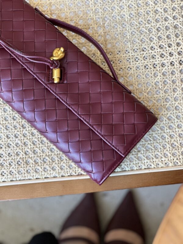 Marron Knotted Long Bag